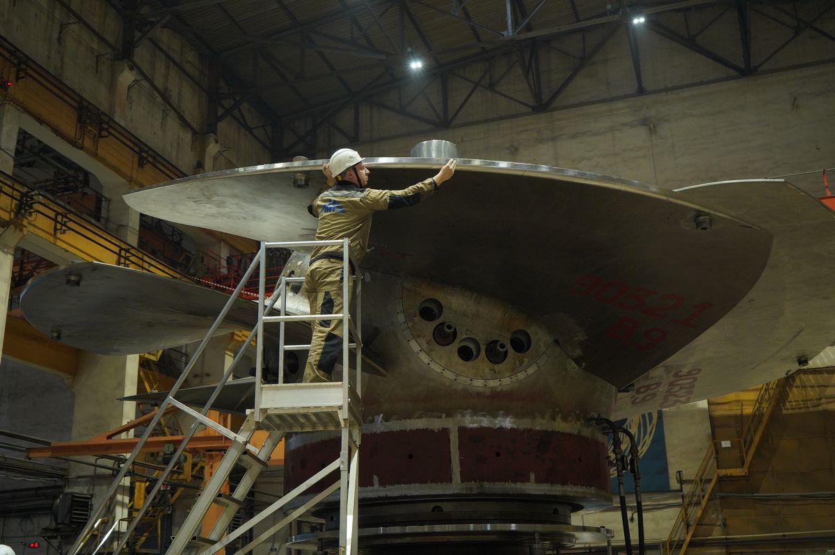 Провели испытания рабочего колеса для Воткинской ГЭС