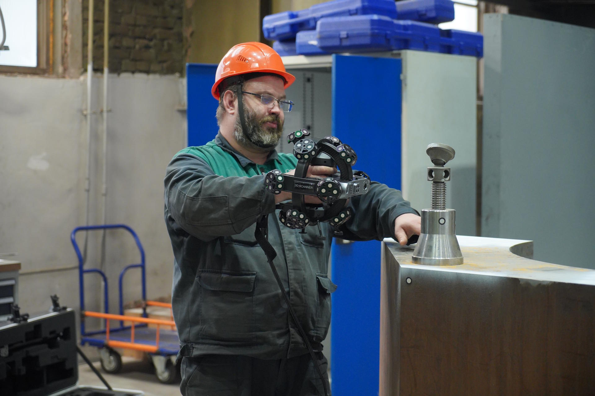 Разметчики ЛМЗ осваивают новые технологии