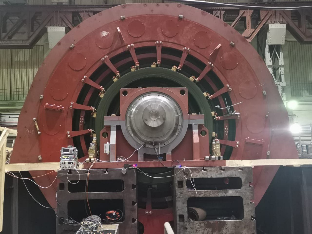 Второй двигатель.jpg